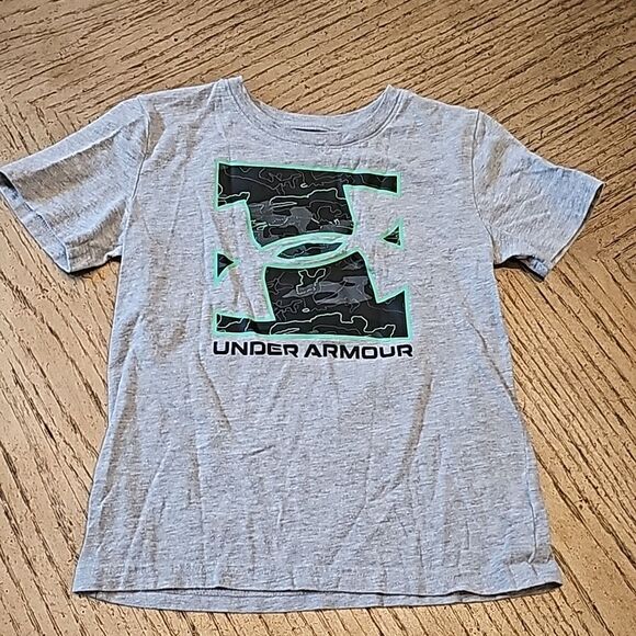 Boys Under Armour t shirt size 6 - Picture 5 of 6